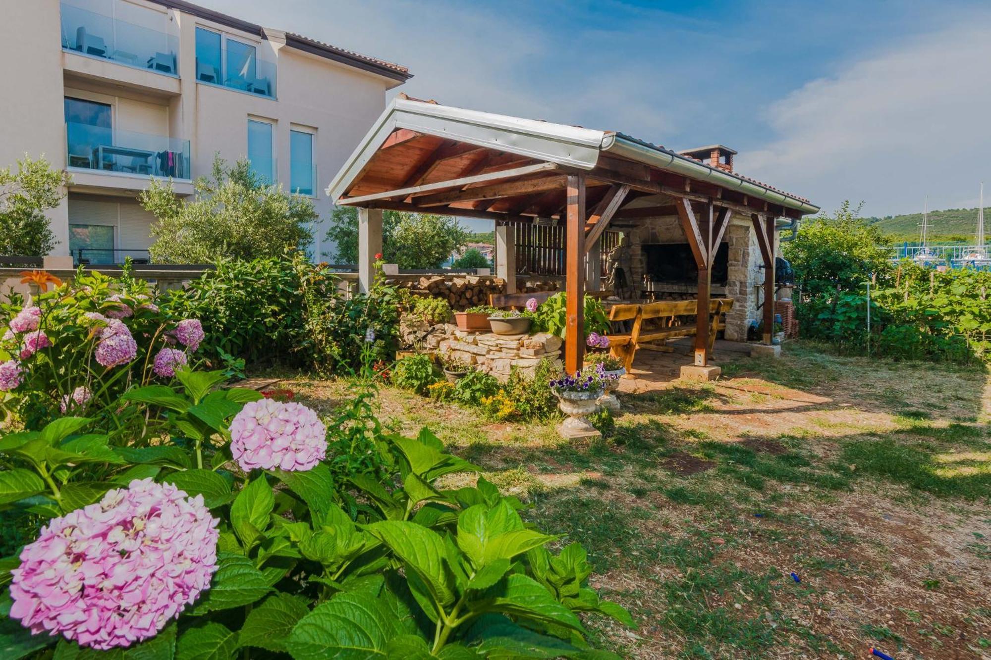 Luxury Apartments Monika Near The Sea With Private Parking Bibinje Ngoại thất bức ảnh